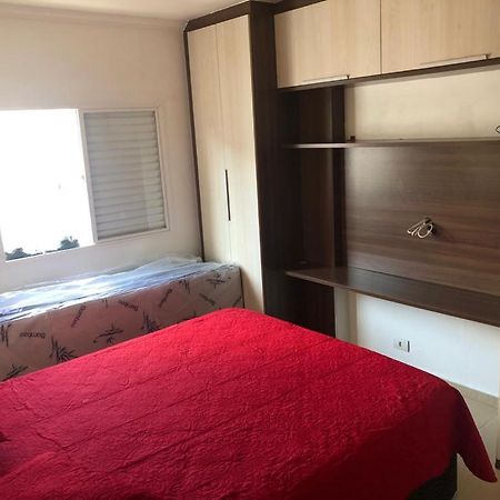 Apartamento Proximo A Praia Da Enseada Гуаружа Экстерьер фото