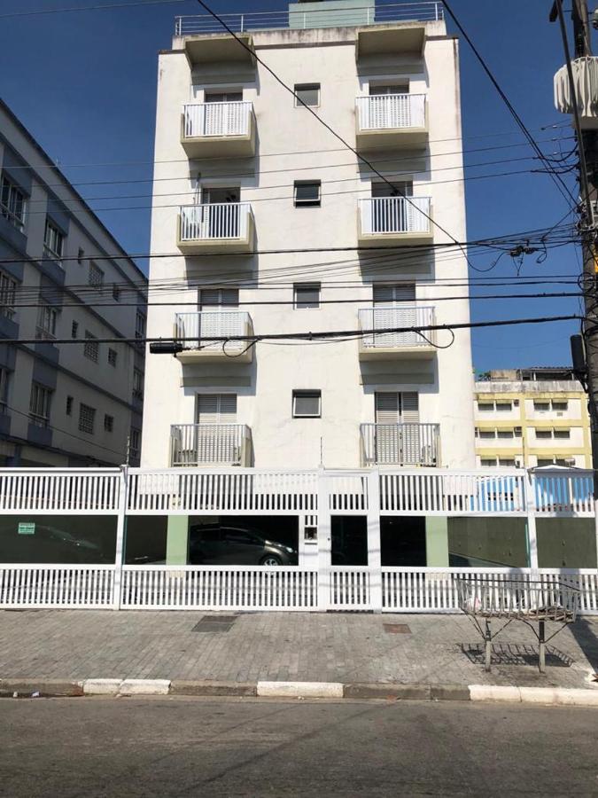 Apartamento Proximo A Praia Da Enseada Гуаружа Экстерьер фото